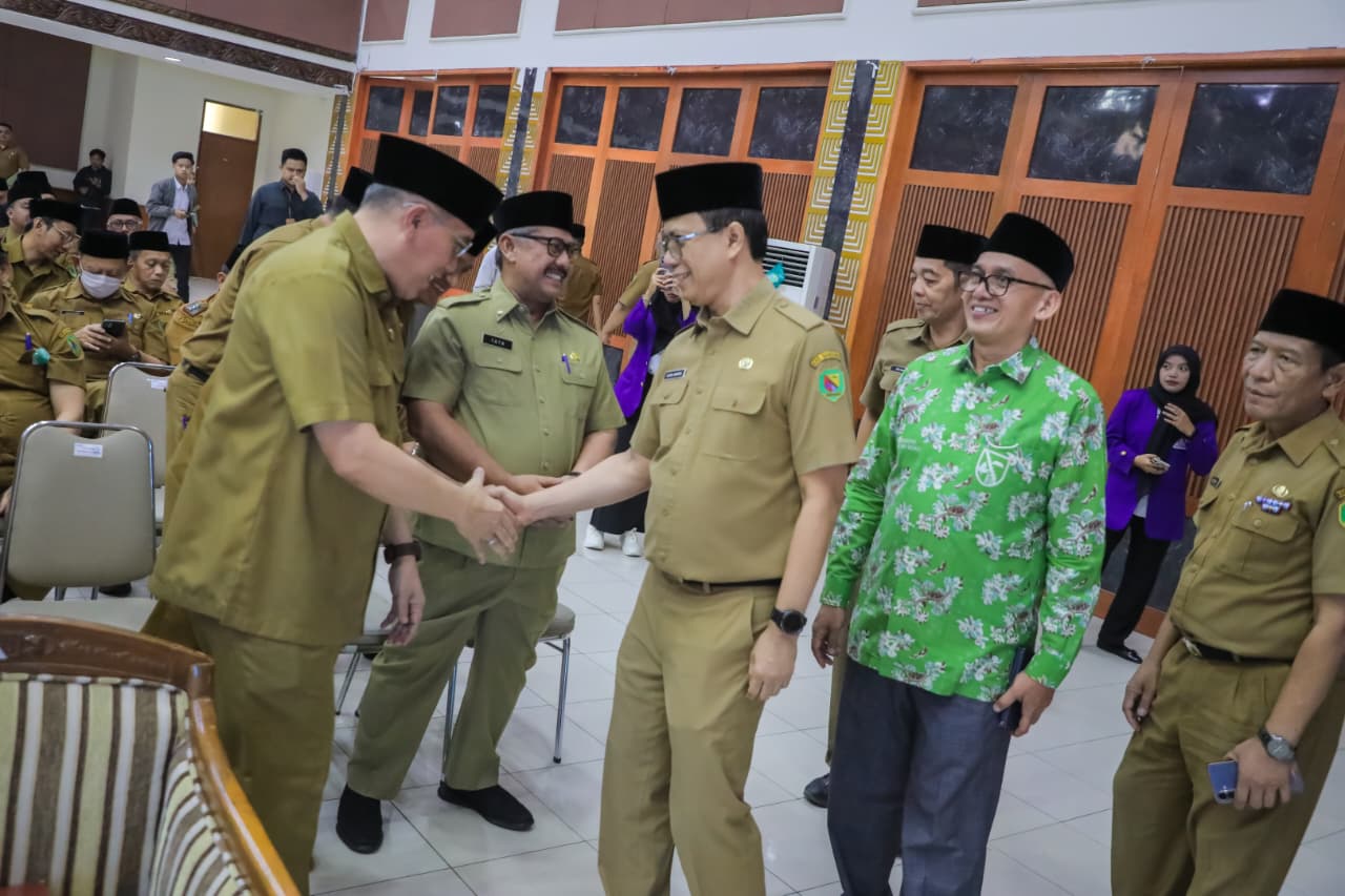 KDS: Jangan Merasa Sok Kuat, Lindungi Diri dari Paparan Abu Vulkanik
