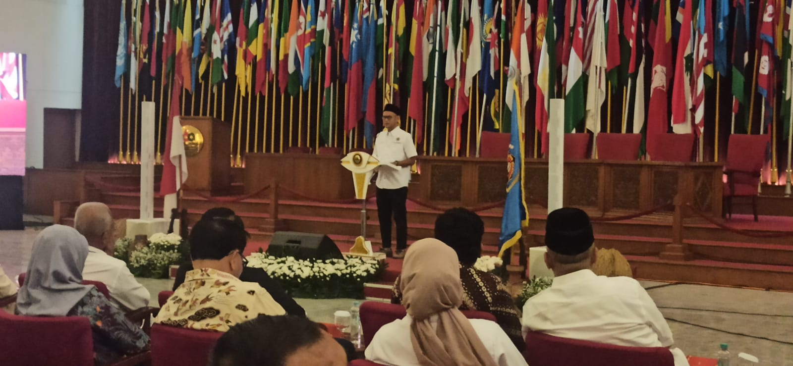 Secara Resmi, Kepengurusan PWI Jawa Barat Periode 2026–2031 Dilantik Akhmad Munir di Gedung Merdeka Bandung